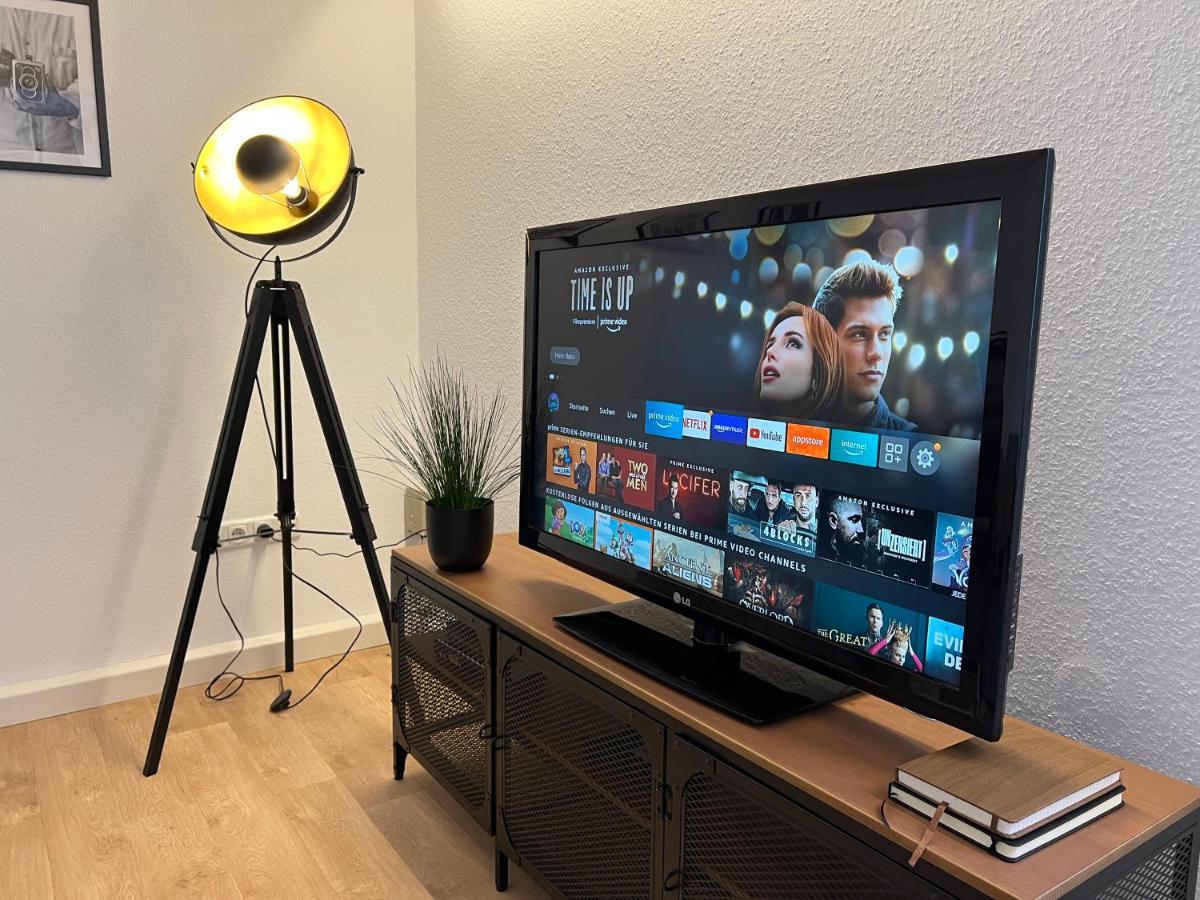 Modernes Haus Fuer 7 Gaeste 90M2 Tv Netflix Wlan Momlingen Exterior photo